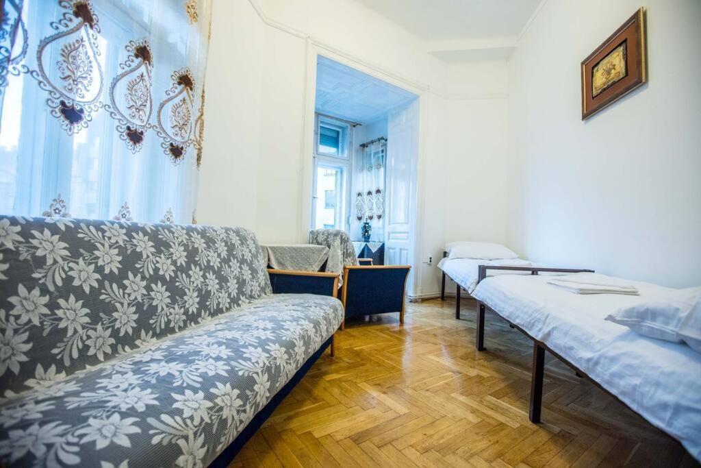 Keleti Apartment City Center Big Flat Bedroom Private Use Boedapest Buitenkant foto