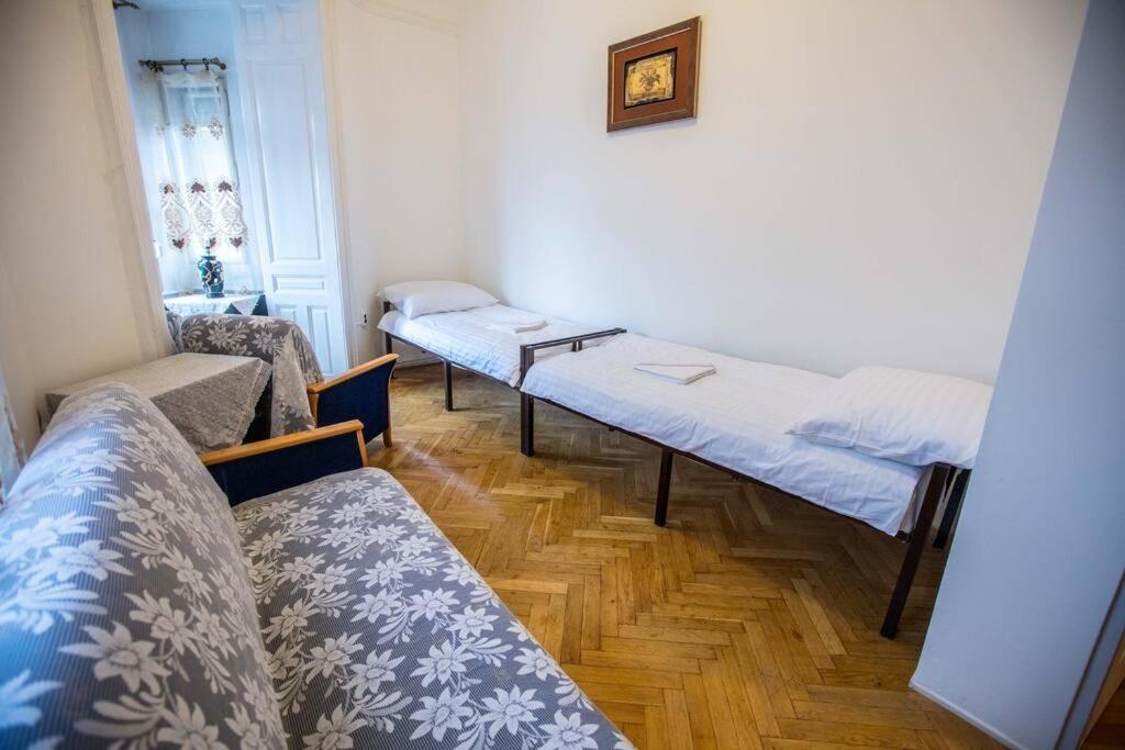 Keleti Apartment City Center Big Flat Bedroom Private Use Boedapest Buitenkant foto